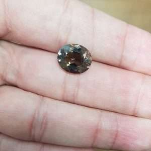 טורמלין 6 קראט אובל