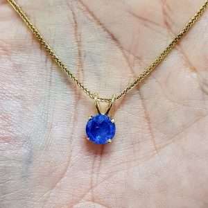 תליון טניה עגול