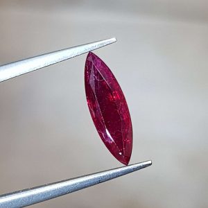 רובי טבעית מרקיזה 1.22 קראט