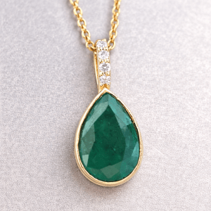 תליון אמרלד טיפה